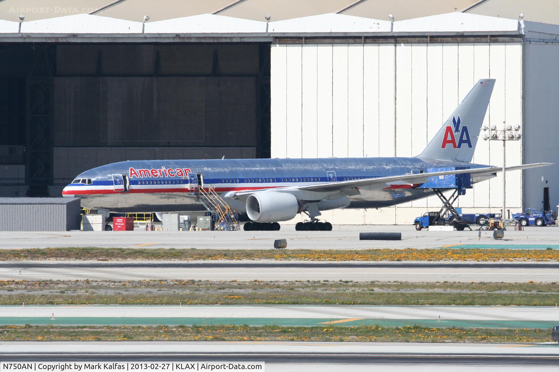 N750AN, 2001 Boeing 777-223 C/N 30259, American Airlines Boeing 777-223, at the AA hangar preparing for a later flight to London.