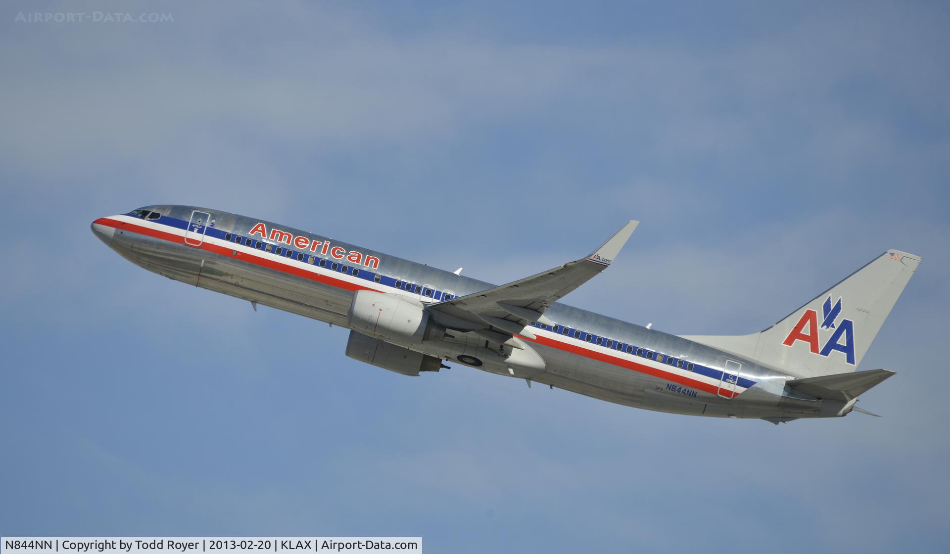 N844NN, 2010 Boeing 737-823 C/N 33212, Departing LAX