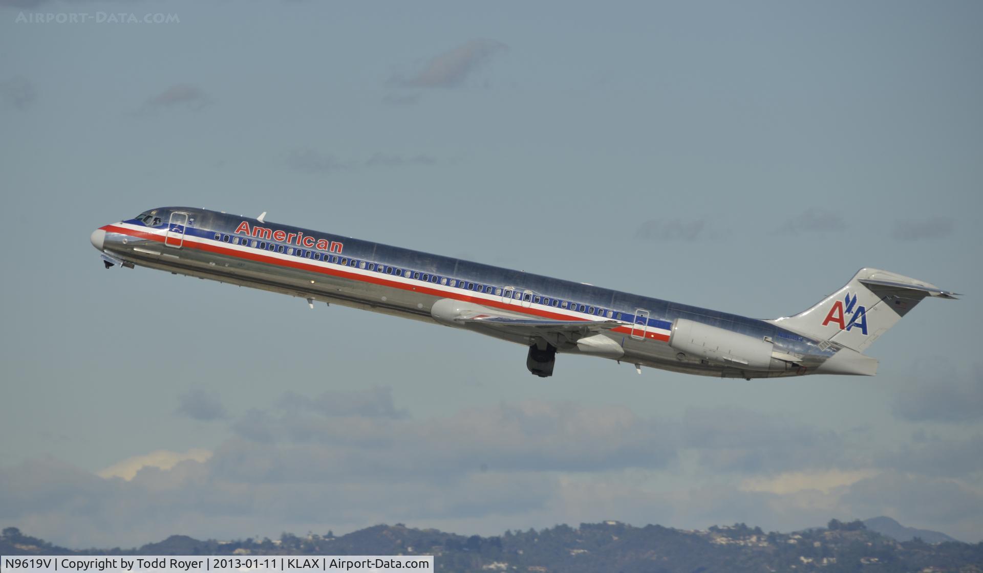 N9619V, 1997 McDonnell Douglas MD-83 (DC-9-83) C/N 53566, Departing LAX