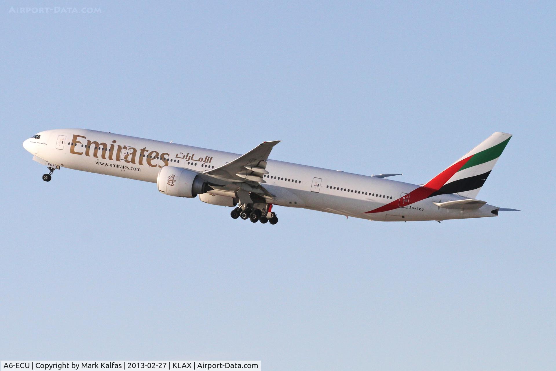 A6-ECU, 2009 Boeing 777-31H/ER C/N 35593, Emirates Boeing 777-31H(ER), UAE216 departing RWY 25R KLAX, enroute to Dubai Int'l (OMDB / DXB).