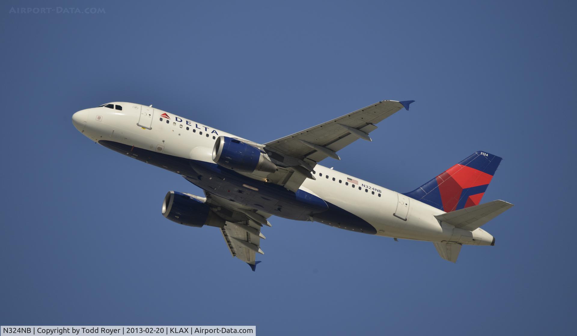 N324NB, 2001 Airbus A319-114 C/N 1456, Departing LAX