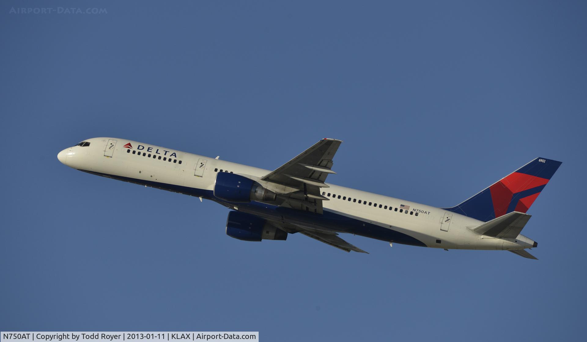 N750AT, 1984 Boeing 757-212 C/N 23126, Departing LAX
