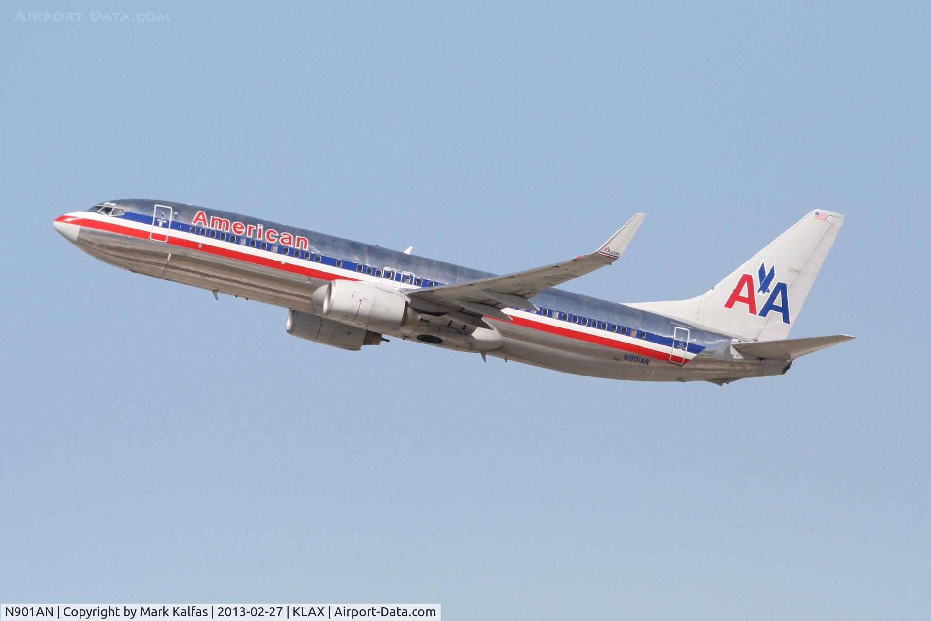 N901AN, 1999 Boeing 737-823 C/N 29503, American Airlines Boeing 737-823, AAL2448 departing RWY 25R KLAX enroute to KDFW.