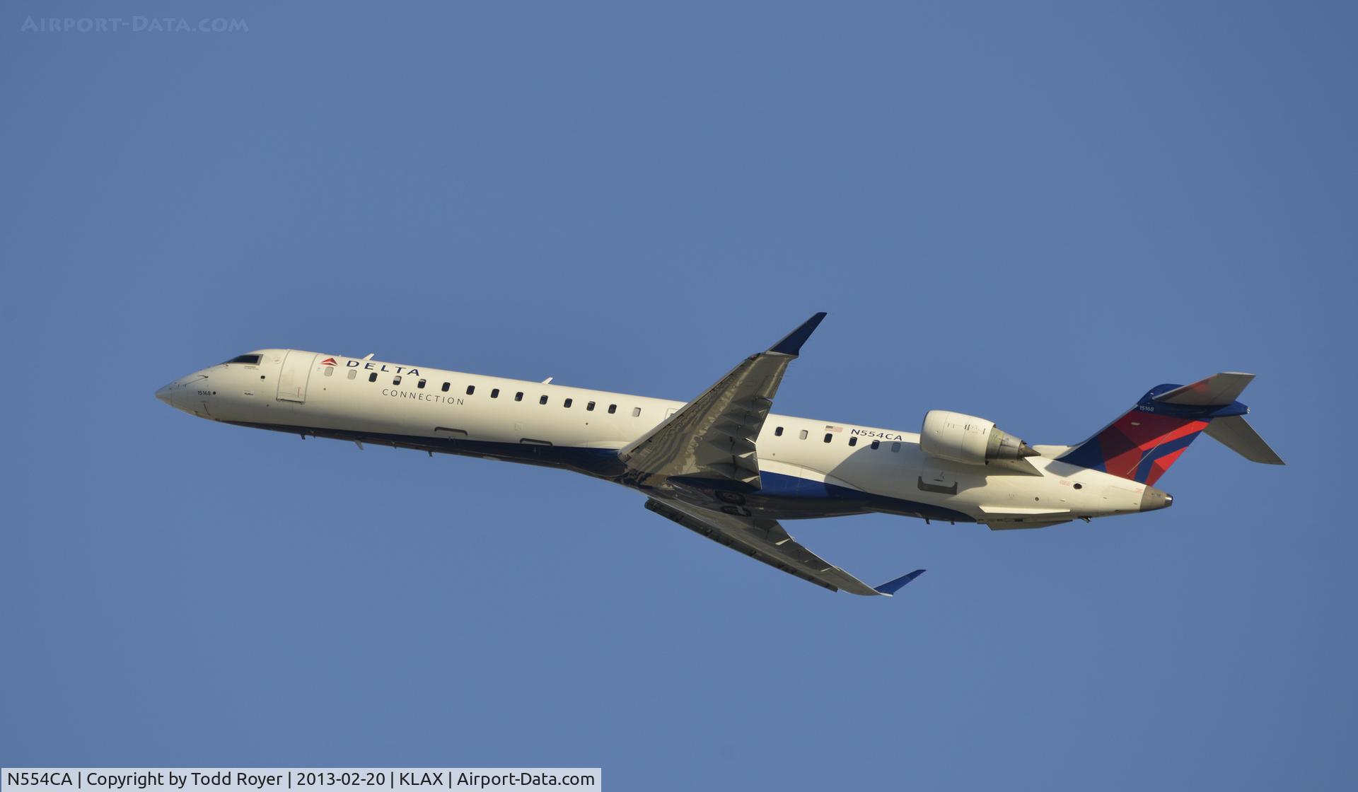 N554CA, 2008 Bombardier CRJ-900ER (CL-600-2D24) C/N 15168, Departing LAX