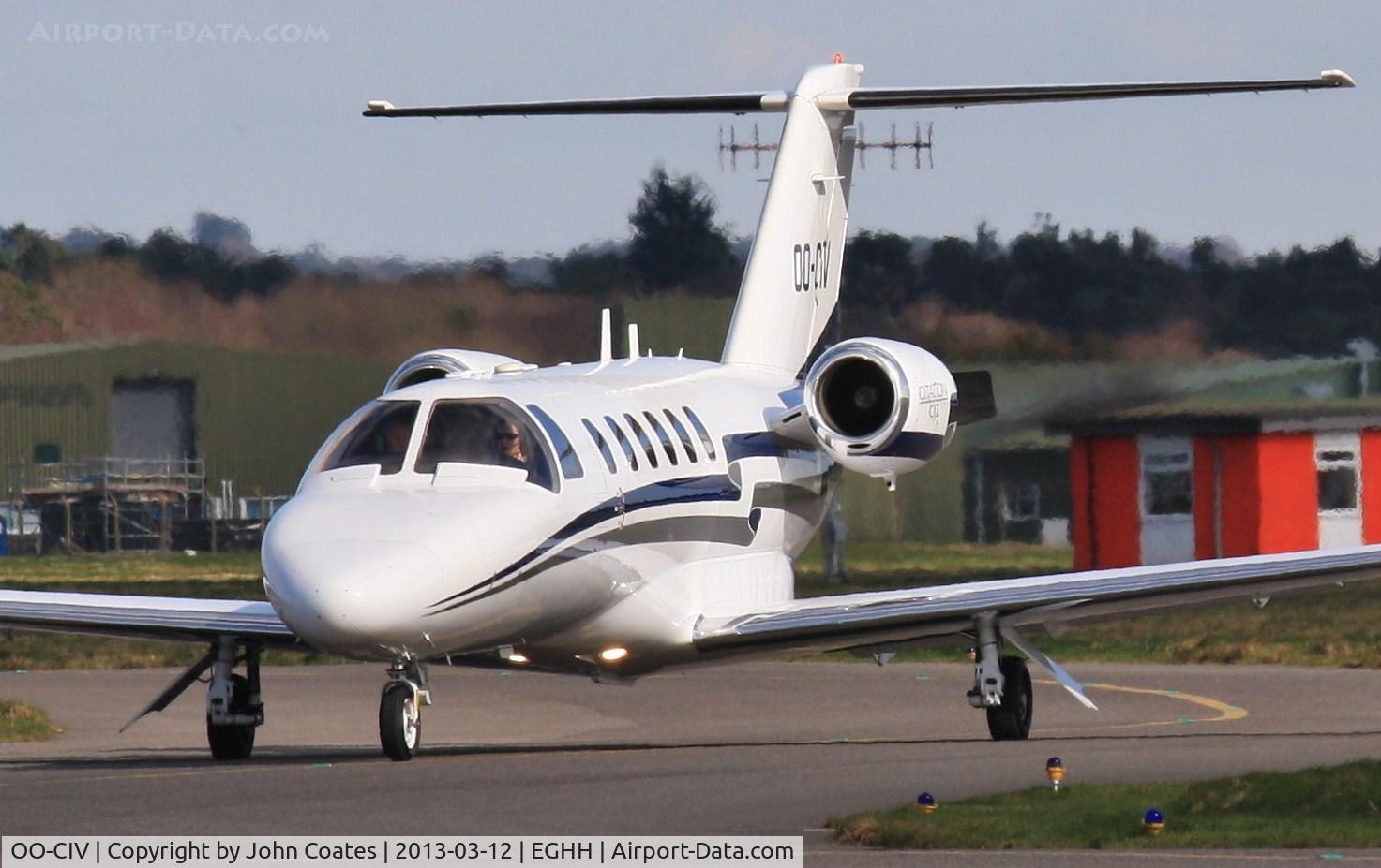 OO-CIV, 2004 Cessna 525A CitationJet CJ2 C/N 525A-0206, Taxiing to depart