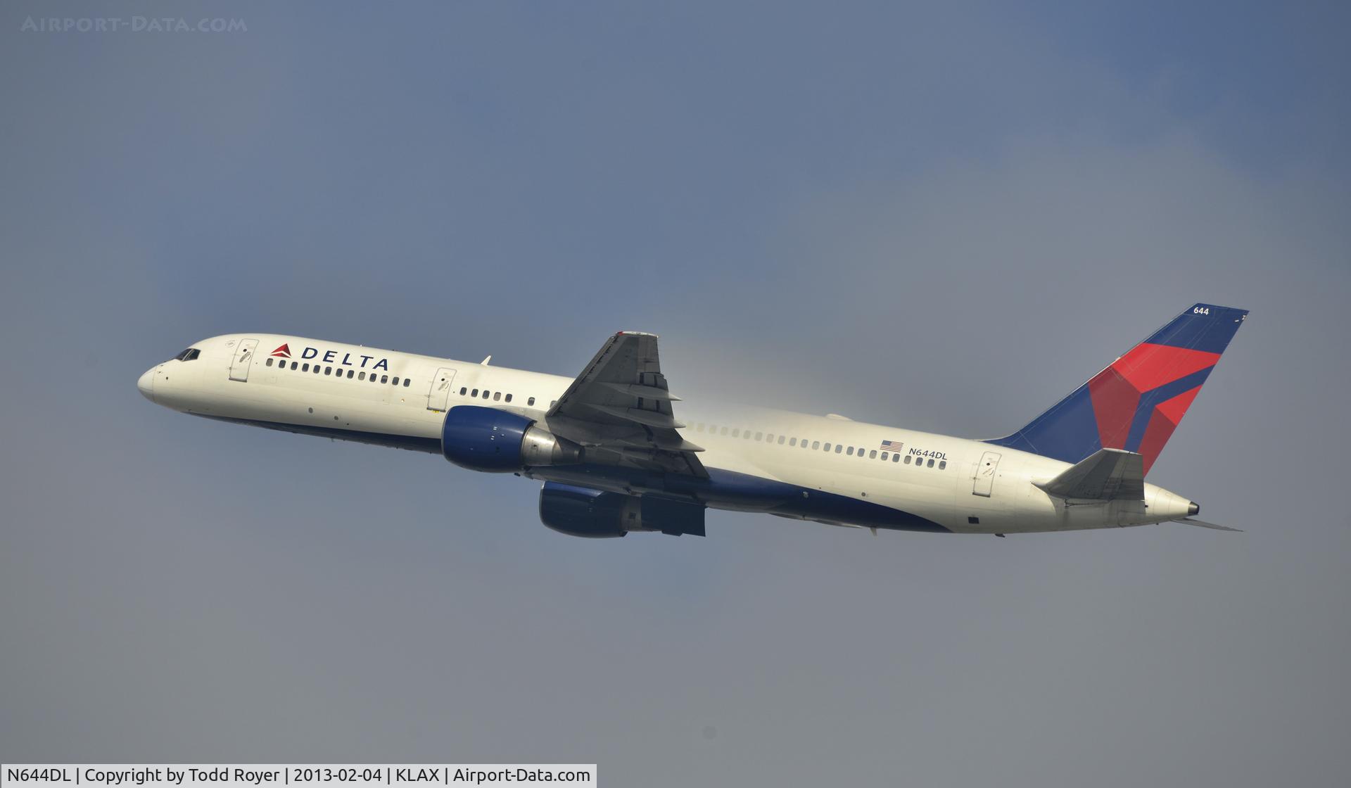 N644DL, 1989 Boeing 757-232 C/N 23998, Departing LAX