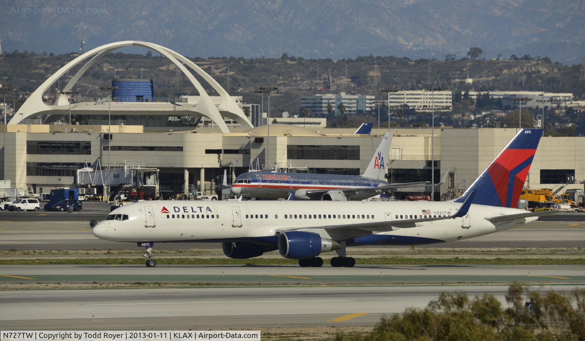 N727TW, 1999 Boeing 757-231 C/N 30340, Taxiing to gate at LAX