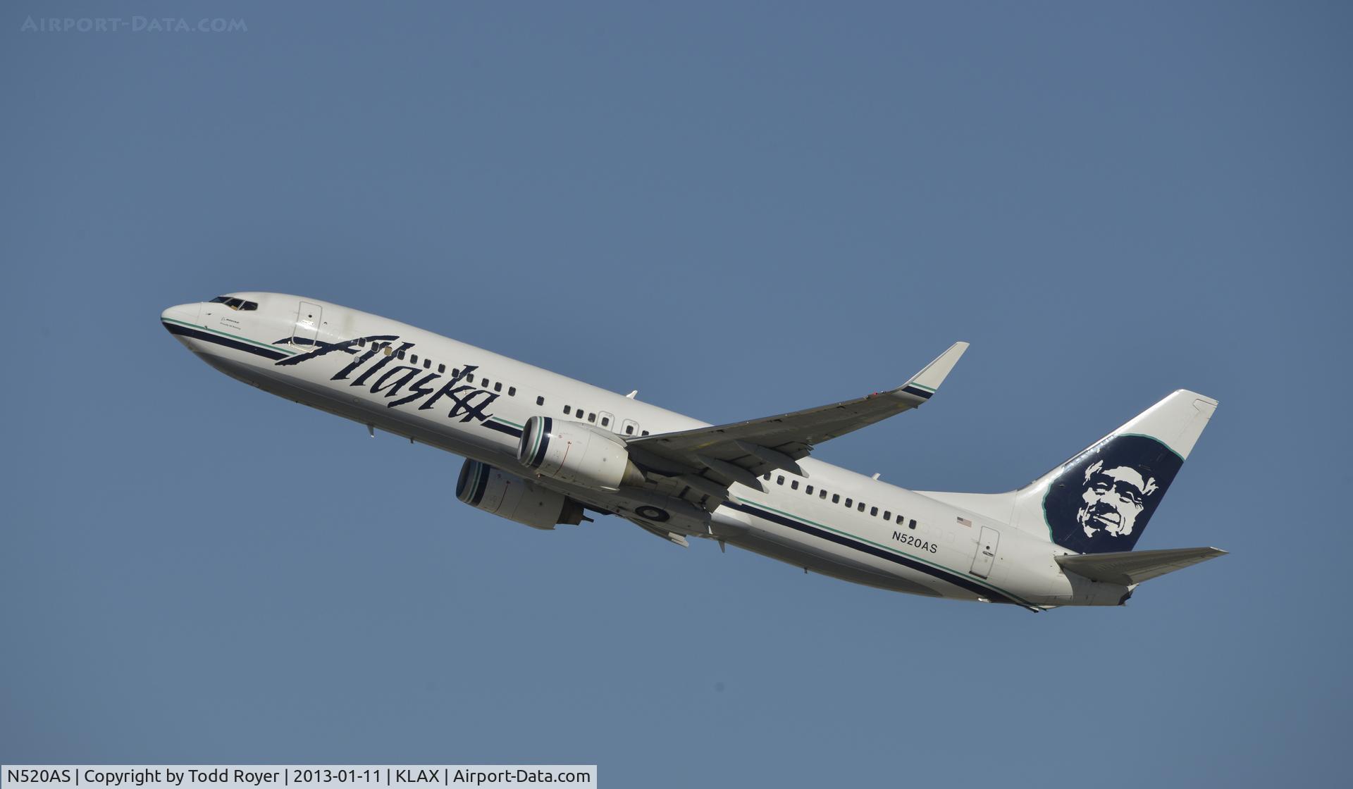 N520AS, 2009 Boeing 737-890 C/N 36481, Departing LAX