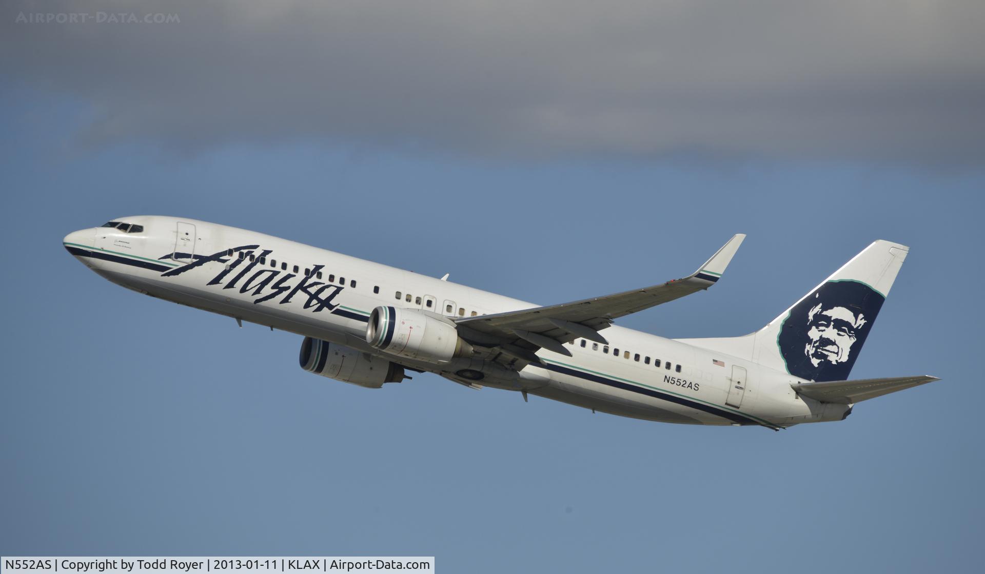 N552AS, 2006 Boeing 737-890 C/N 34595, Departing LAX