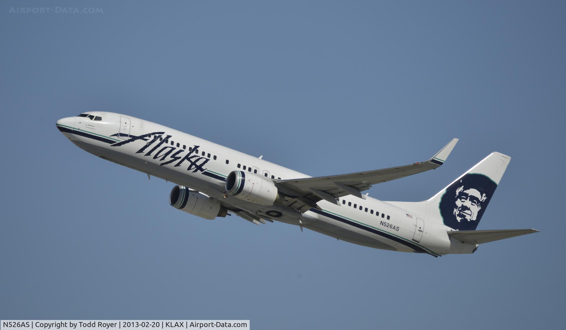 N526AS, 2009 Boeing 737-890 C/N 35196, Departing LAX