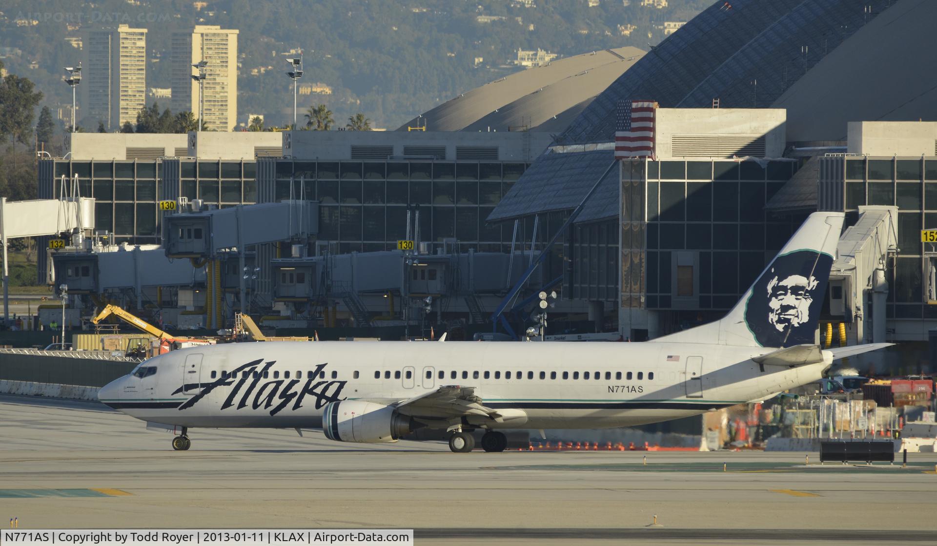 N771AS, 1993 Boeing 737-4Q8 C/N 25104, Taxiing for departure