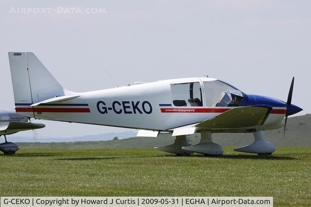 G-CEKO, 1989 Robin DR-400-100 Cadet C/N 1932, Privately owned.