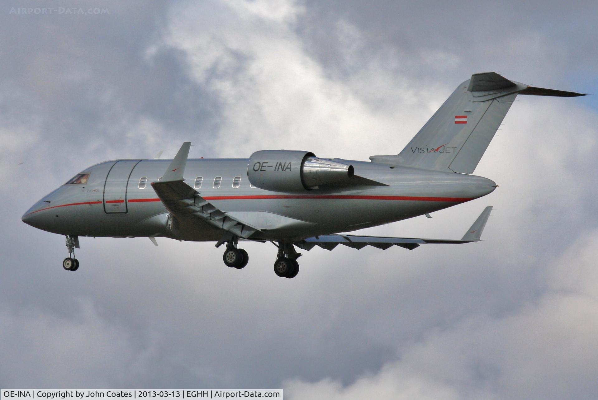 OE-INA, 2008 Bombardier Challenger 605 (CL-600-2B16) C/N 5782, Climbing after touch and go
