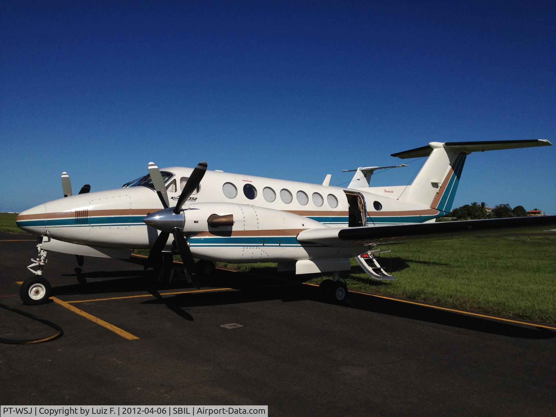 PT-WSJ, 1996 Beechcraft King Air 350B C/N FL-152, SBIL - Ilhéus - BA - Brazil