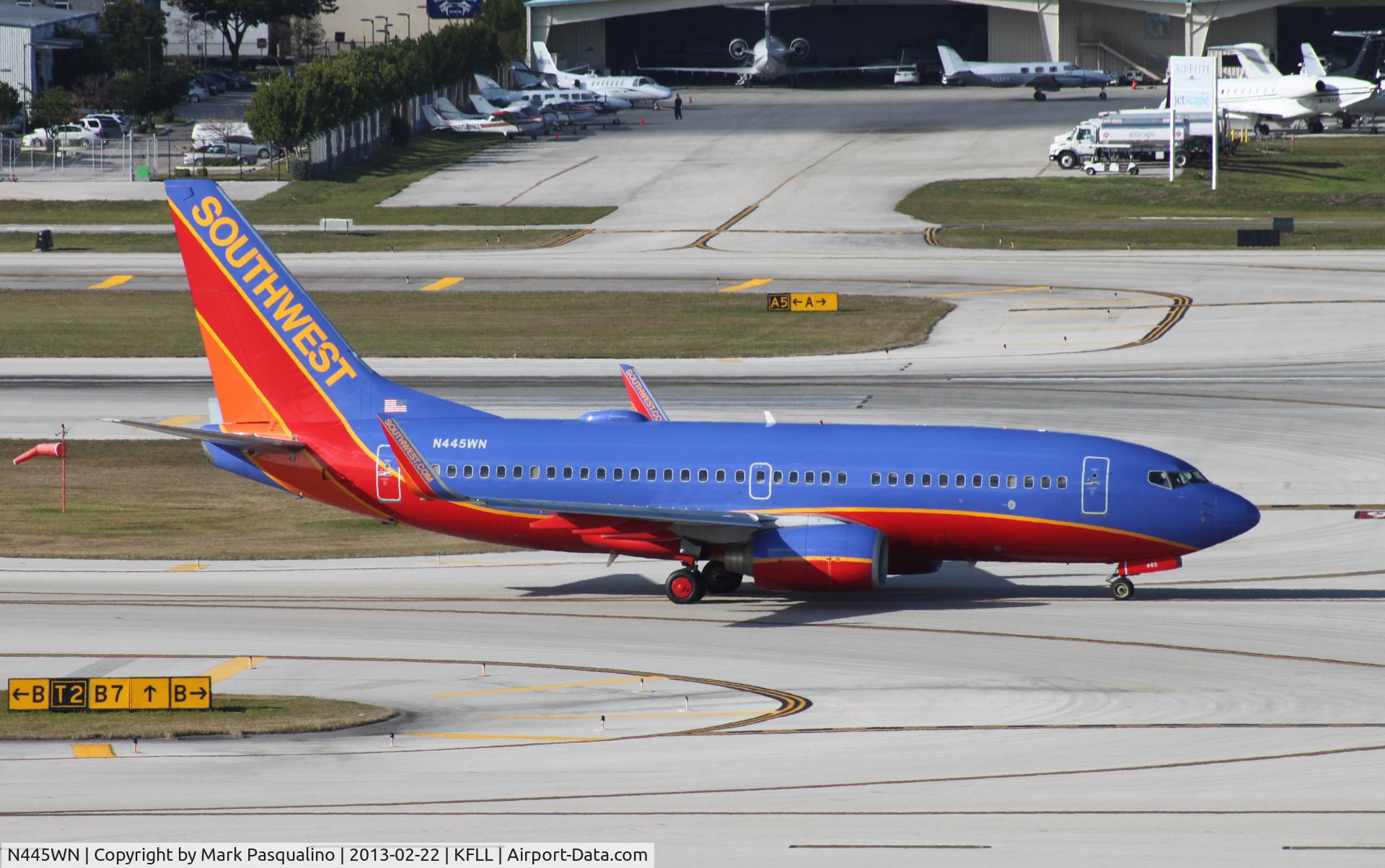 N445WN, 2003 Boeing 737-7H4 C/N 29841, Boeing 737-700