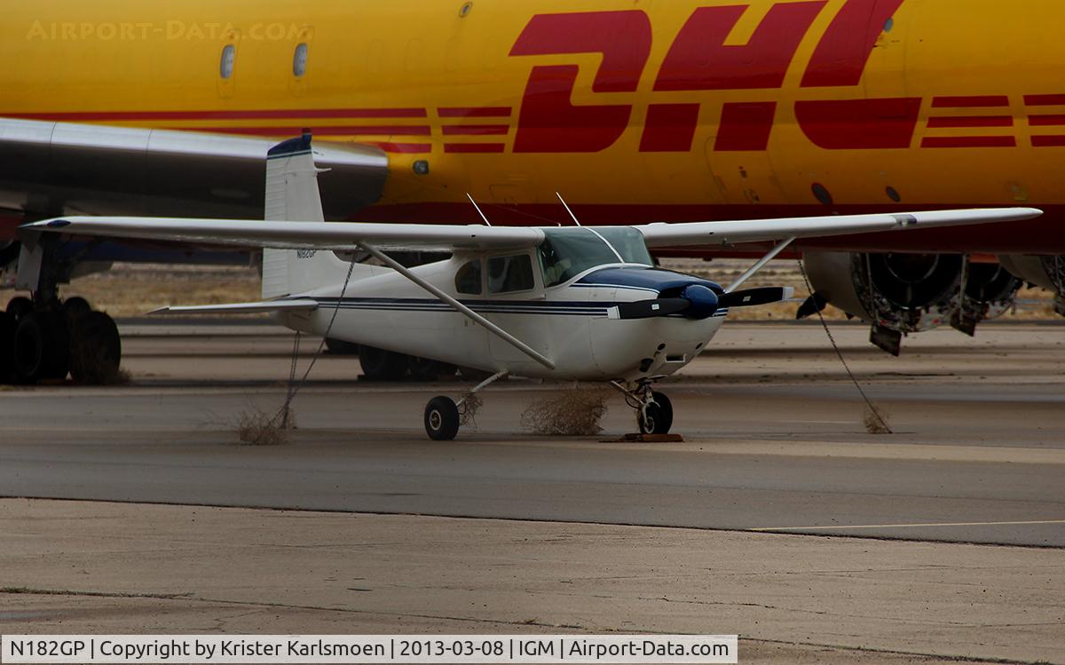 N182GP, 1958 Cessna 182A Skylane C/N 34930, Parked.