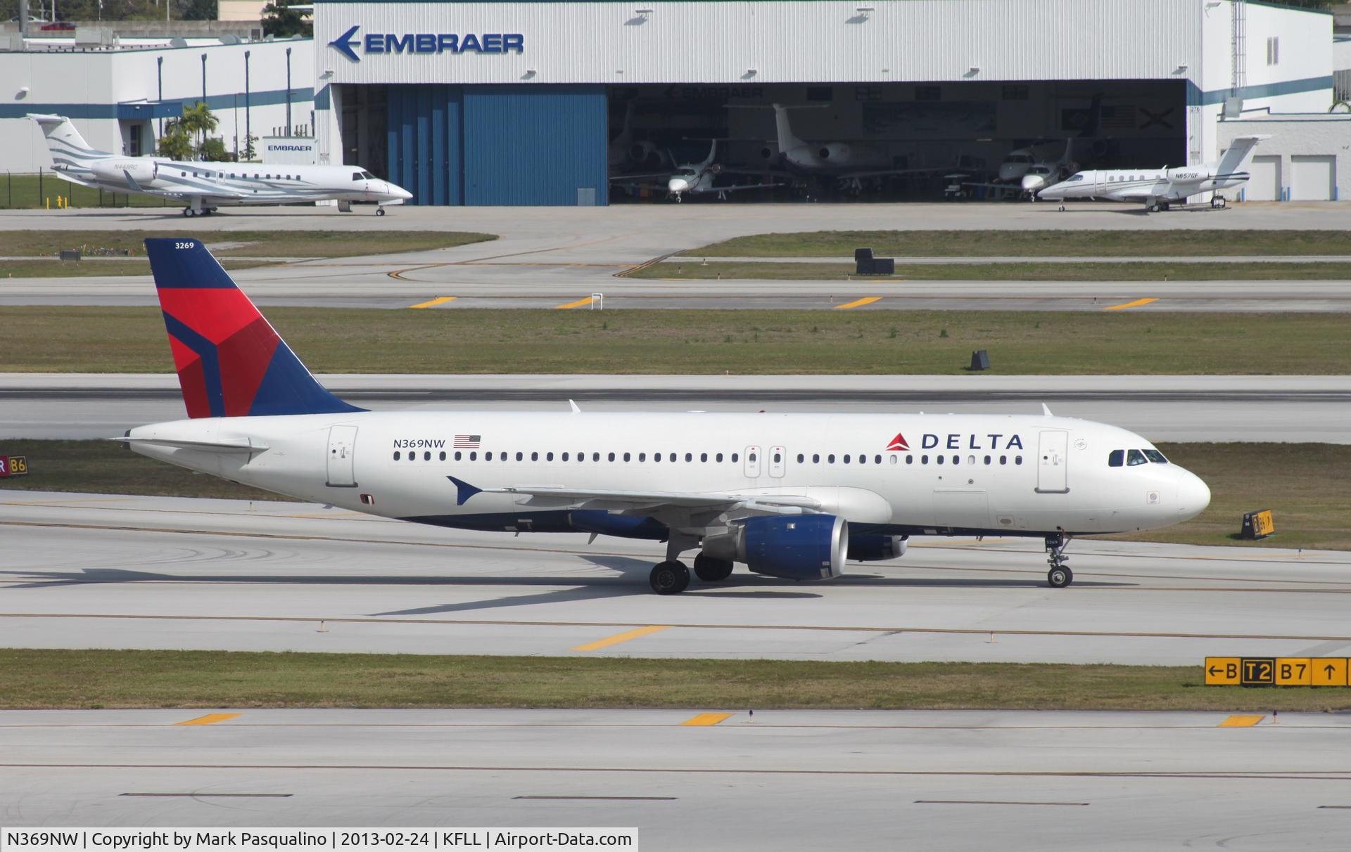 N369NW, 1999 Airbus A320-212 C/N 1011, Airbus A320