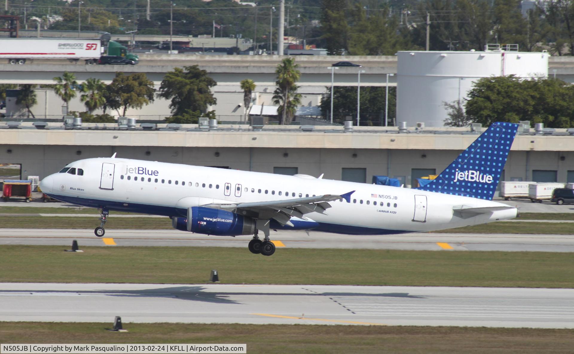 N505JB, 2000 Airbus A320-232 C/N 1173, Airbus A320