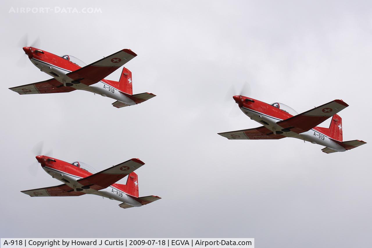 A-918, 1983 Pilatus PC-7 Turbo Trainer C/N 326, At RIAT 2009. A trio: A-918, A-919 and A-936, all Swiss AF.