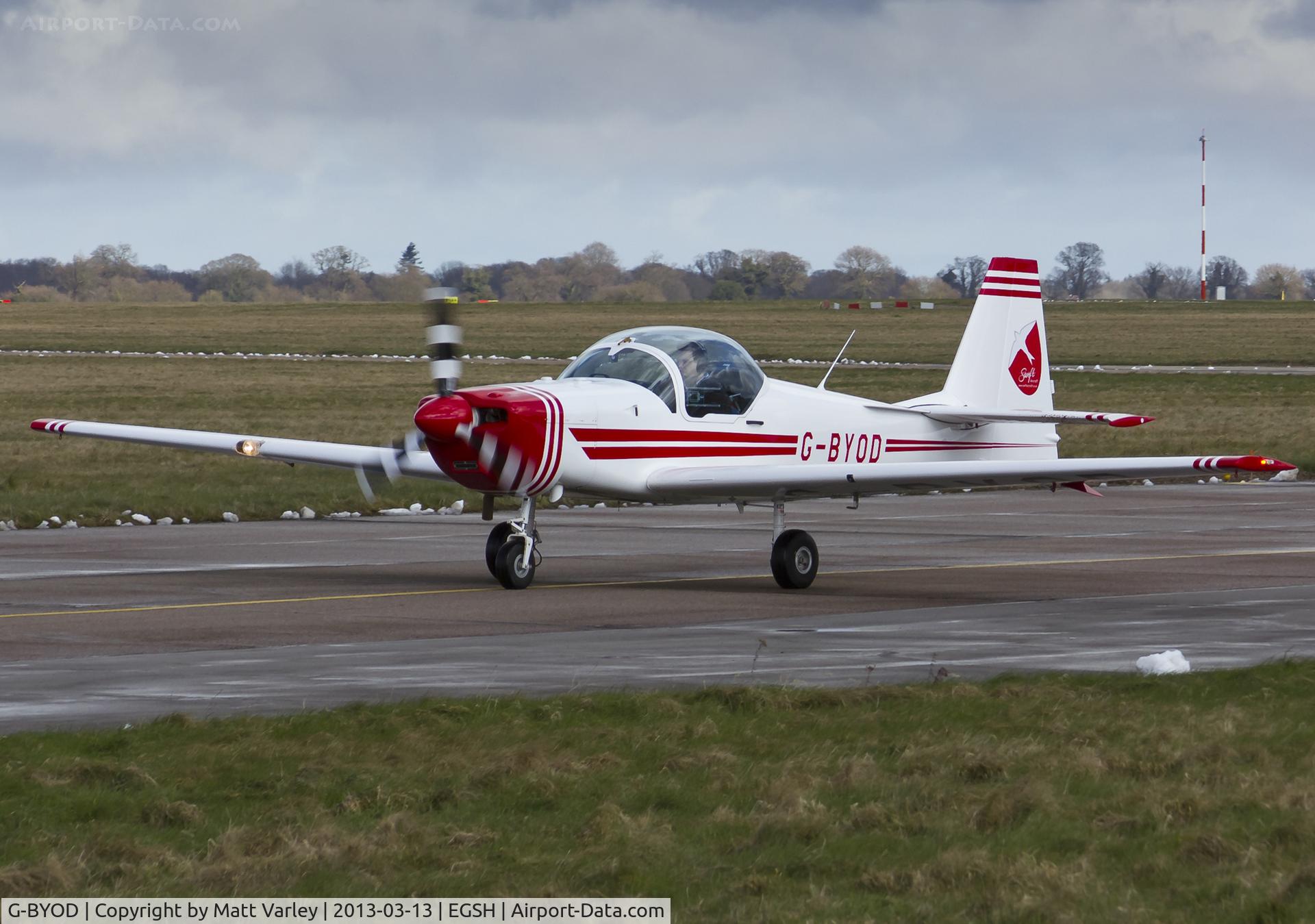 G-BYOD, 2001 Slingsby T-67M-200 Firefly C/N 2265, Arriving at SaxonAir.