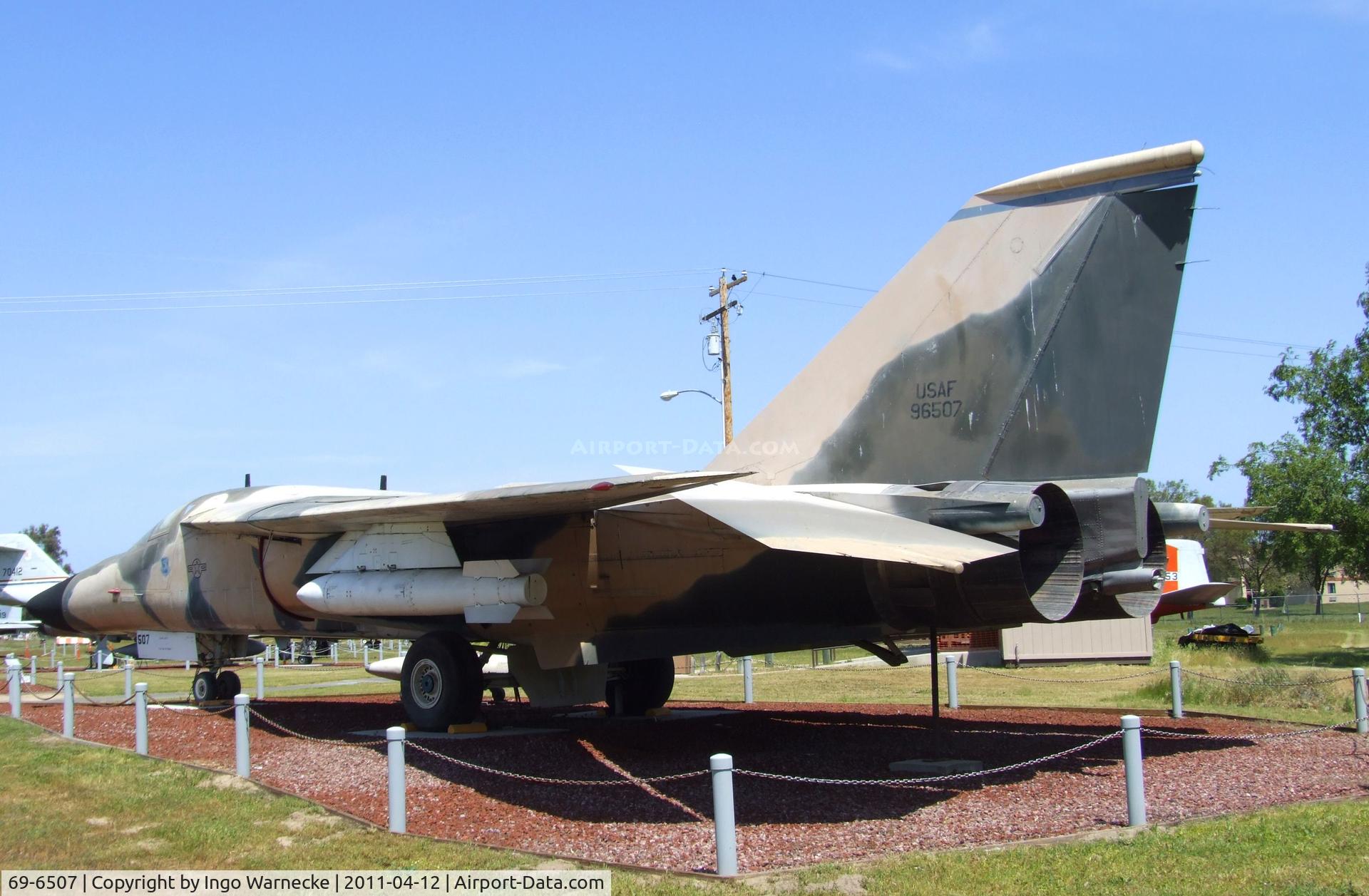 69-6507, 1969 General Dynamics FB-111A Aardvark C/N B1-69, General Dynamics FB-111A at the Castle Air Museum, Atwater CA