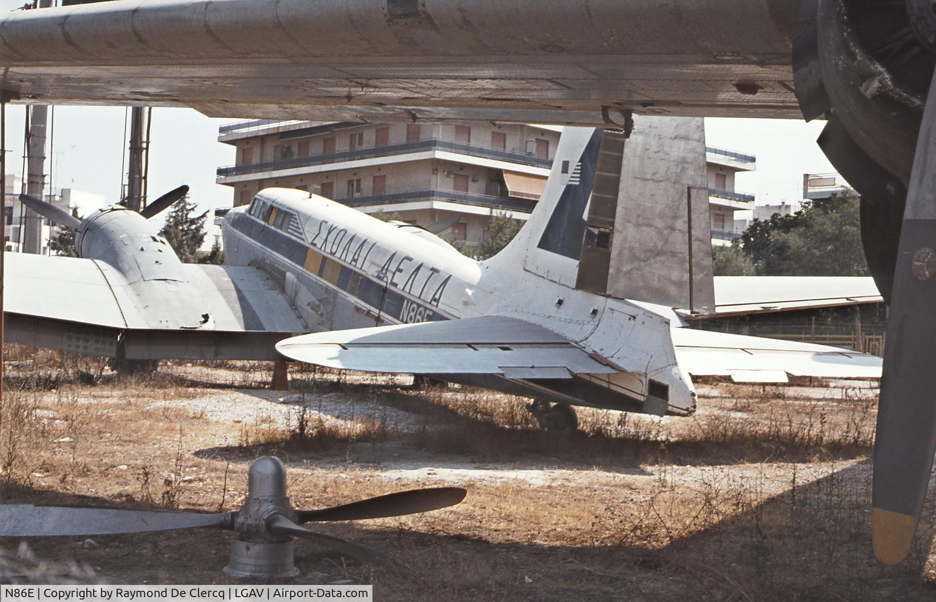 N86E, 1939 Douglas B-23 Dragon C/N 2745, Douglas B-23