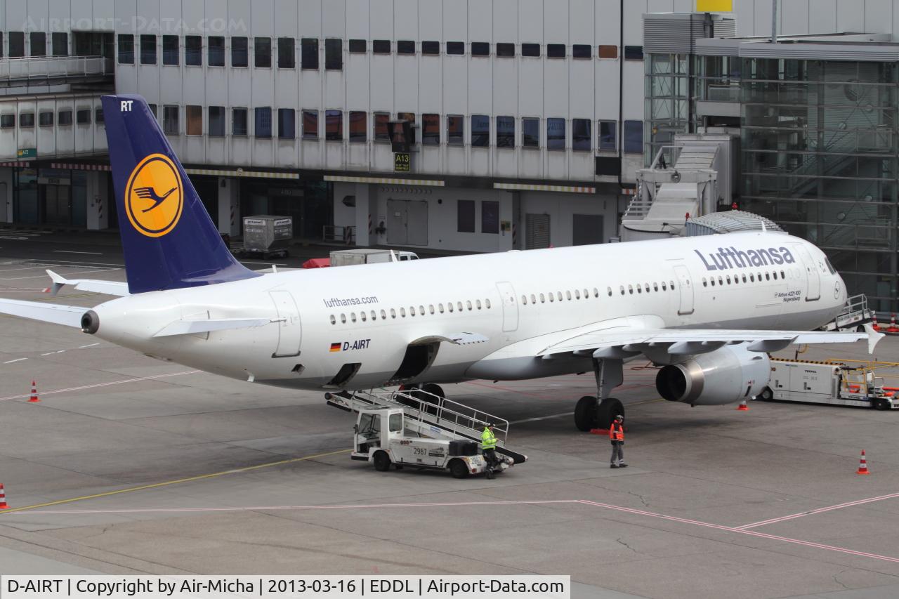 D-AIRT, 1997 Airbus A321-131 C/N 0652, Lufthansa, Airbus A321-131, CN: 652, Aircraft Name: Regensburg