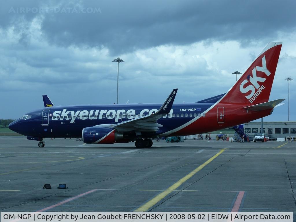 OM-NGP, 2007 Boeing 737-7GL C/N 34760, skyeurope