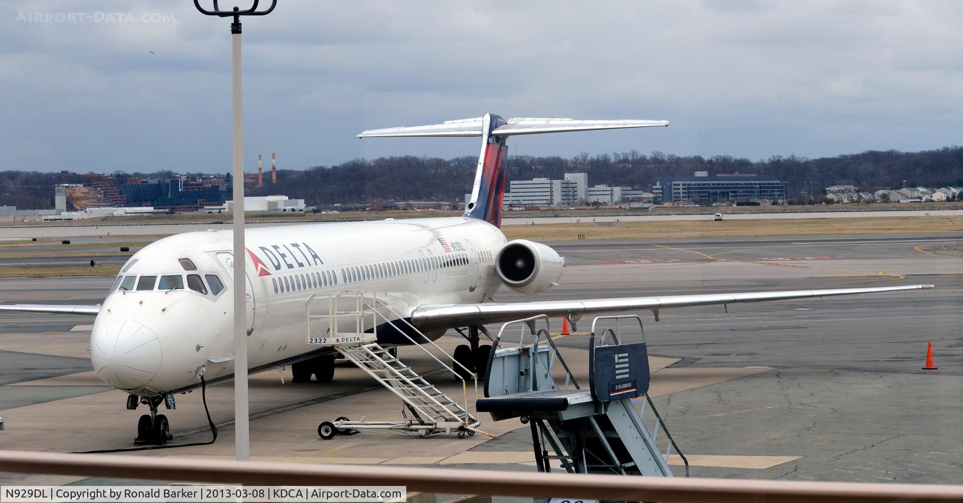 N929DL, 1988 McDonnell Douglas MD-88 C/N 49716, DCA VA