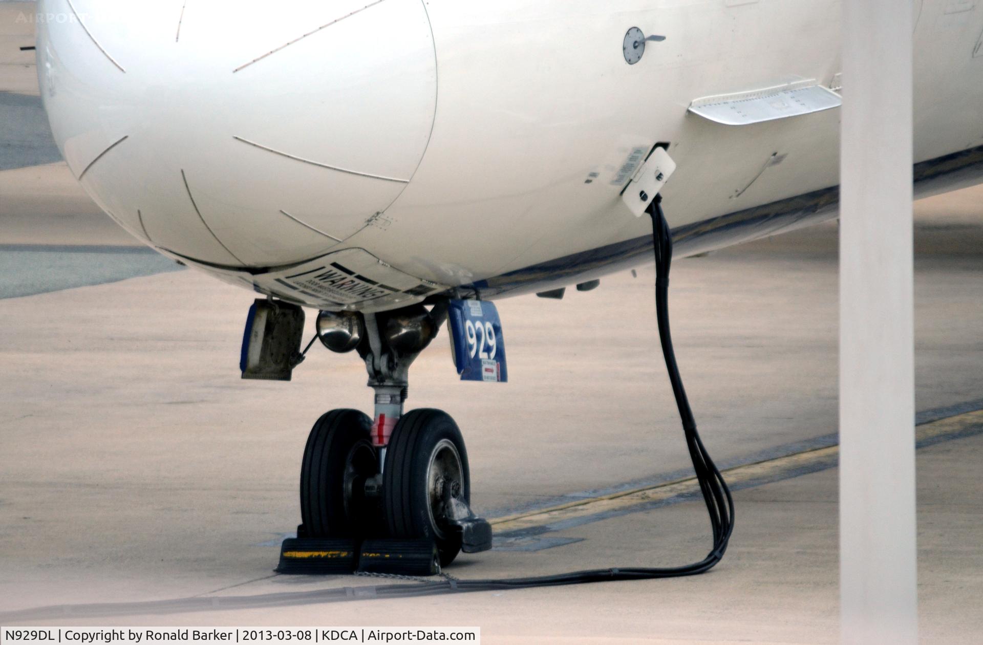 N929DL, 1988 McDonnell Douglas MD-88 C/N 49716, DCA VA