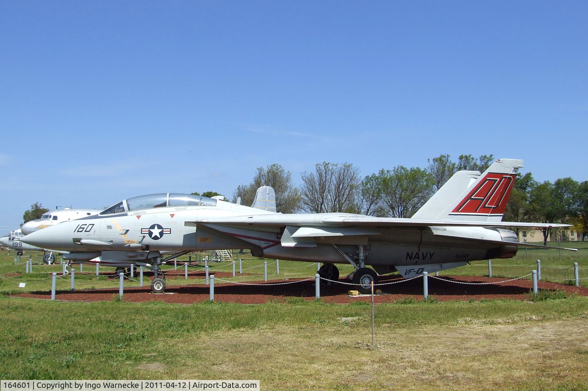 164601, Grumman F-14D Tomcat C/N 629, Grumman F-14D Tomcat at the Castle Air Museum, Atwater CA