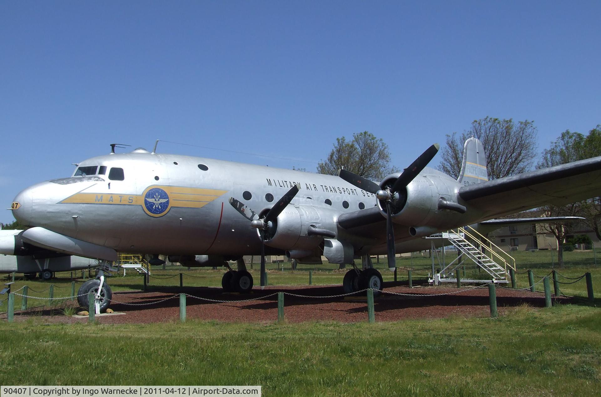 90407, Douglas C-54E Skymaster (DC-4) C/N 27359/DO305, Douglas R5D-4 (C-54E) Skymaster at the Castle Air Museum, Atwater CA