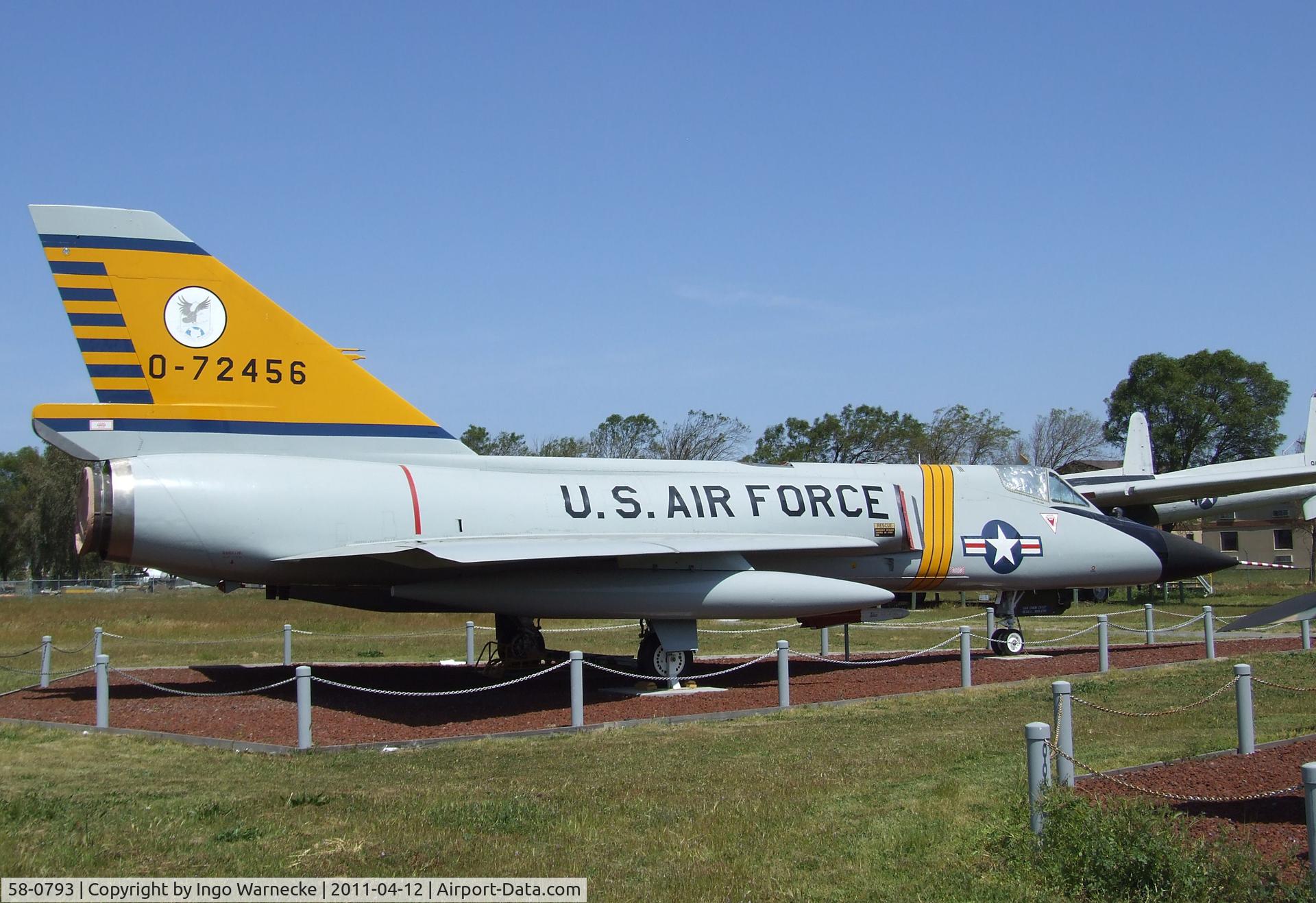 58-0793, 1958 Convair QF-106A Delta Dart C/N 8-24-124, Convair F-106A (reconverted from QF-106A) Delta Dart (displayed as 57-2456) at the Castle Air Museum, Atwater CA