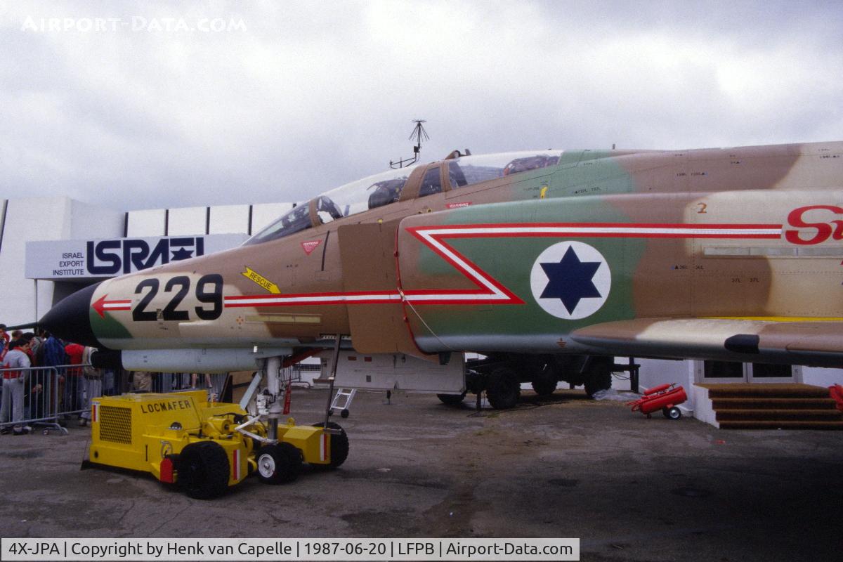 4X-JPA, McDonnell Douglas F-4E Super Phantom C/N 2594, The only example of the IAI modified F-4E Super Phantom, also known as Phantom 2000 Kurnass, at Le Bourget, Paris.