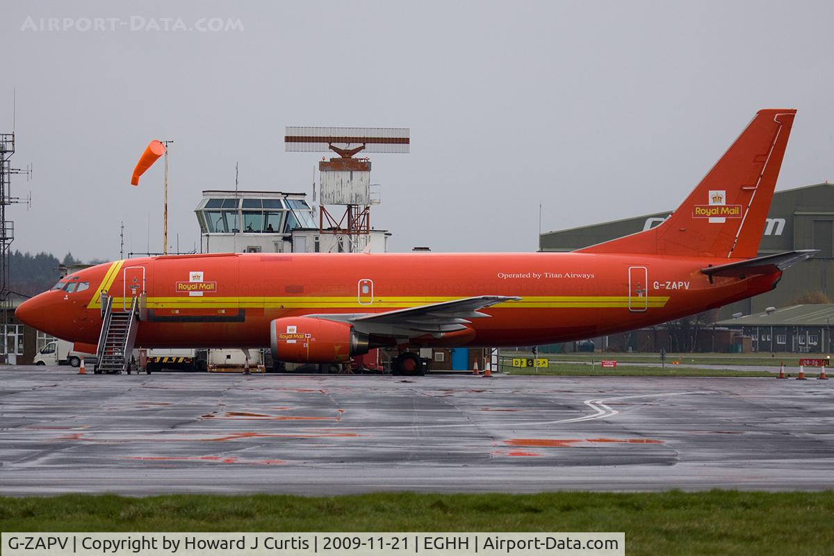 G-ZAPV, 1989 Boeing 737-3Y0 C/N 24546, Titan Airways, in Royal Mail colours.