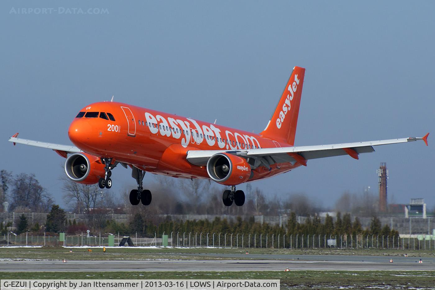 G-EZUI, 2011 Airbus A320-214 C/N 4721, g-ezui @ lows