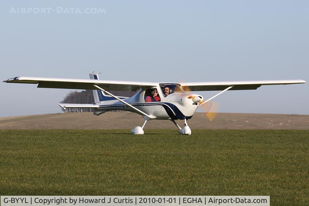G-BYYL, 2000 Jabiru UL-450 C/N PFA 274A-13480, At the New Year's Day Fly-In. Privately owned.