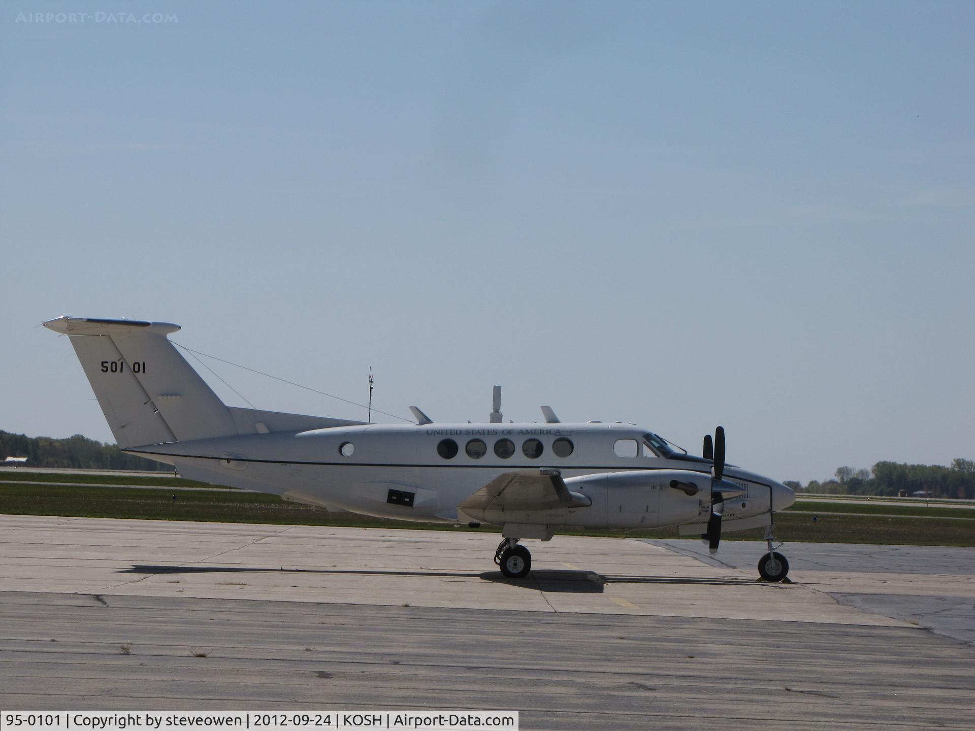 95-0101, 1995 Beechcraft C-12R Huron C/N BW-029, Basler FBO ramp
