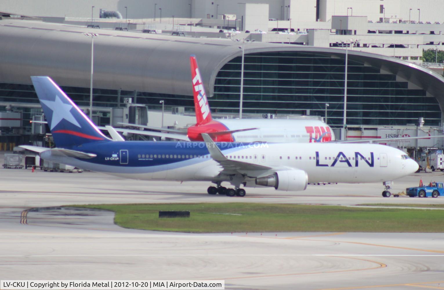 LV-CKU, 2006 Boeing 767-316/ER C/N 34628/945, LAN Argentina 767-300