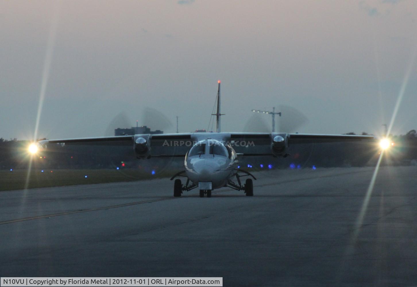N10VU, Mitsubishi MU-2B-40 Solitaire C/N 438SA, Mitsubishi MU-2B leaving NBAA