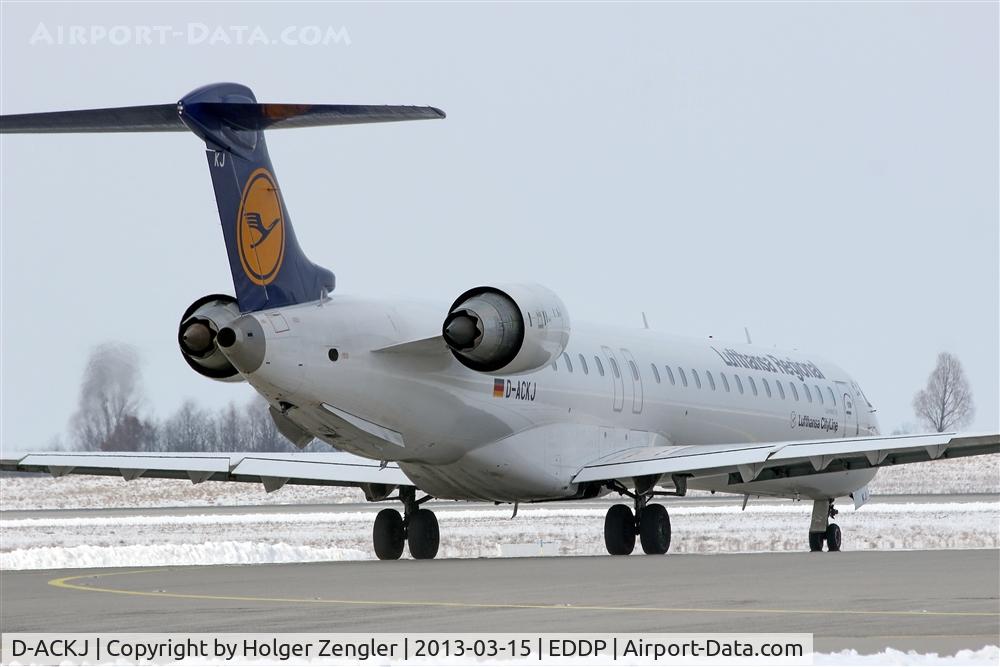 D-ACKJ, 2006 Bombardier CRJ-900LR (CL-600-2D24) C/N 15089, Lining up on twy A7.....