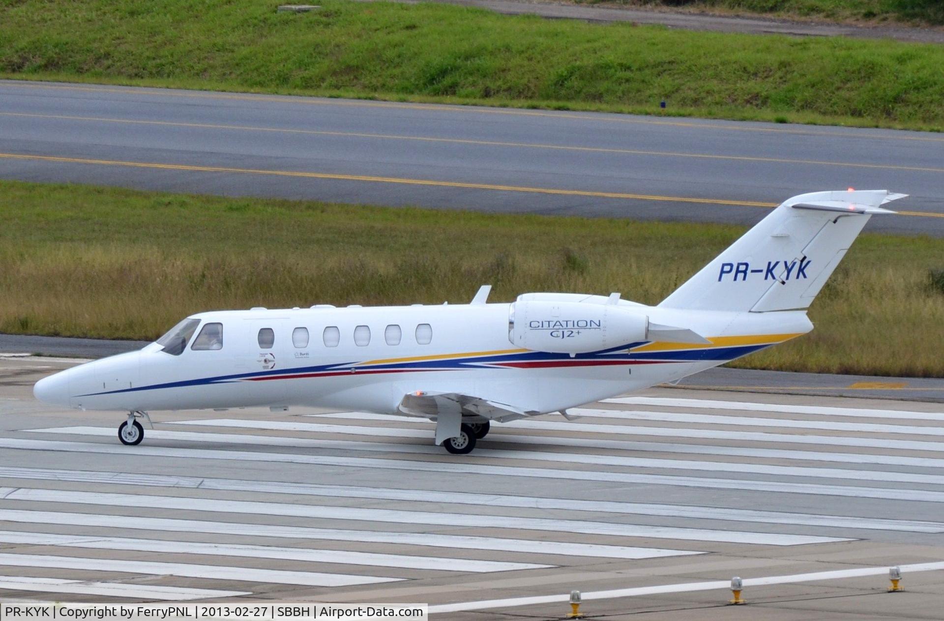 PR-KYK, Cessna 525A CitationJet CJ2+ C/N 525A-0440, Ce525 lining up