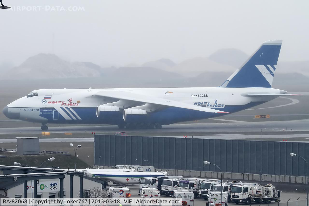 RA-82068, 1993 Antonov An-124-100 Ruslan C/N x770051359127, Polet Flight