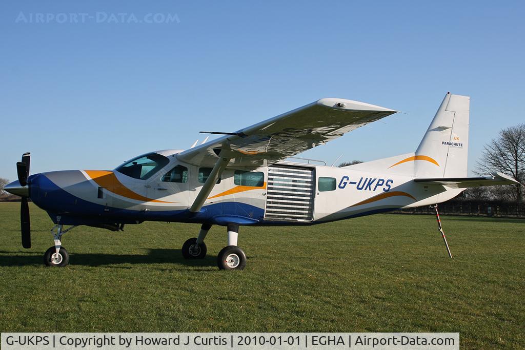 G-UKPS, 2007 Cessna 208 Caravan 1 C/N 20800423, At the New Year's Day Fly-In. Privately owned.