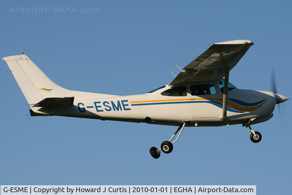 G-ESME, 1979 Cessna R182 Skylane RG C/N R182-01026, At the New Year's Day Fly-In. Privately owned.