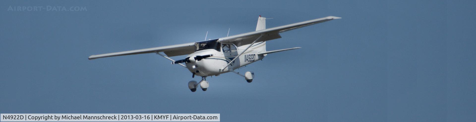 N4922D, 1979 Cessna 172N C/N 17272398, training