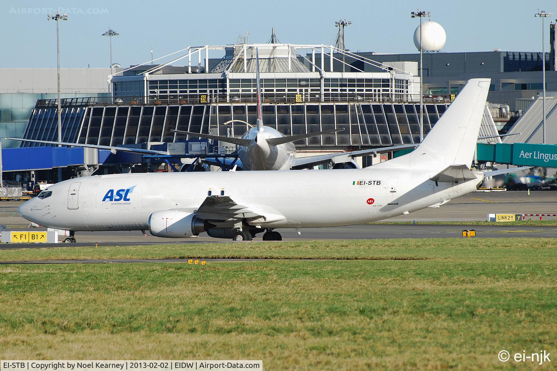 EI-STB, 1992 Boeing 737-476 C/N 24440, Photographed under-tow at Dublin.