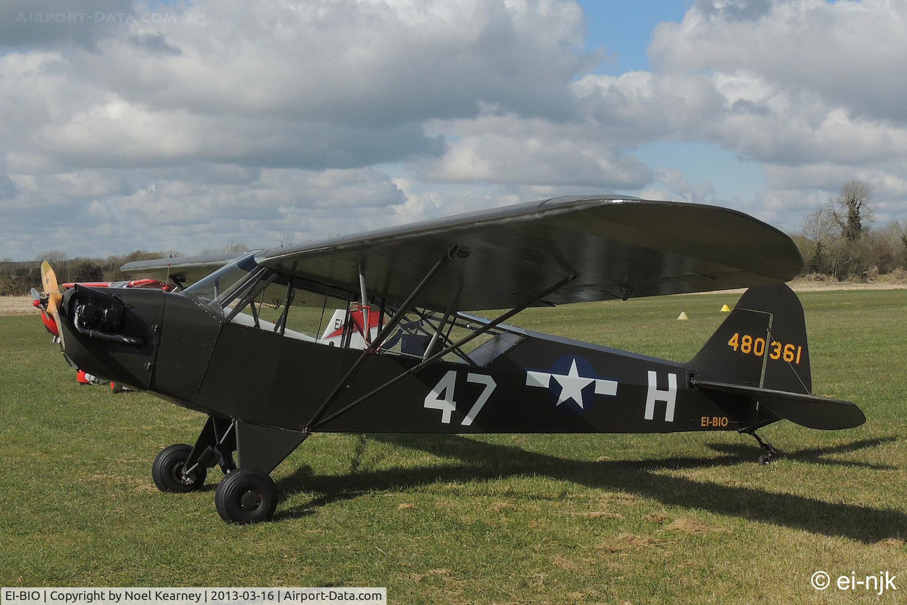 EI-BIO, 1945 Piper L-4J Grasshopper (J3C-65D) C/N 12657, Photographed at the Limetree Spring Fly-in 16-03-2013.