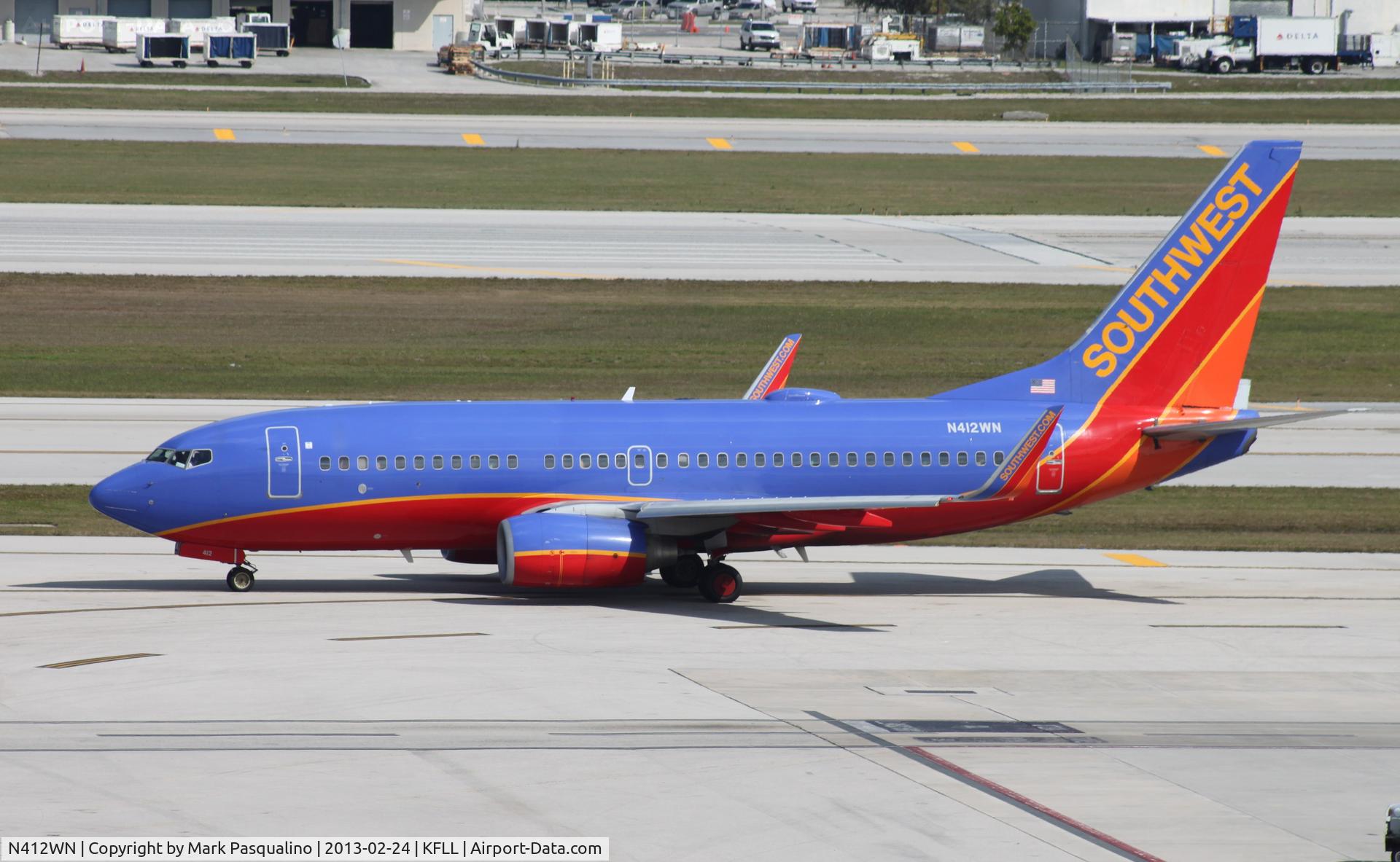 N412WN, 2001 Boeing 737-7H4 C/N 29818, Boeing 737-700