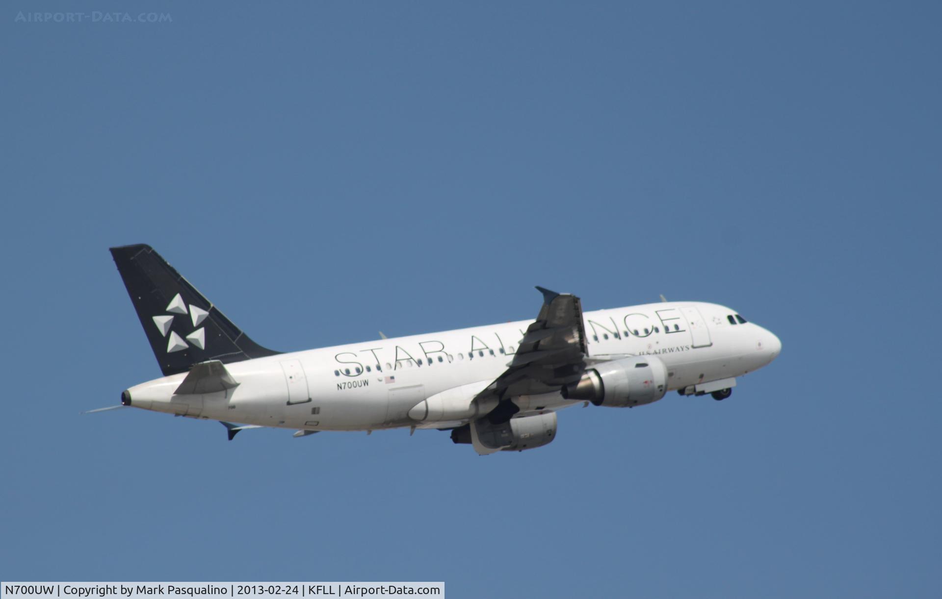 N700UW, 1998 Airbus A319-112 C/N 0885, Airbus A319